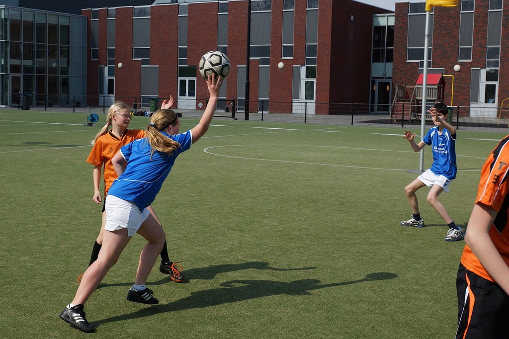 Korfbal C2  12 april -013.jpg